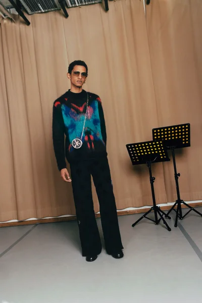 Look 11